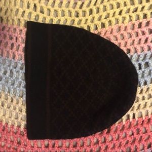 Gucci beanie ( unisex ) be fair with pricing!